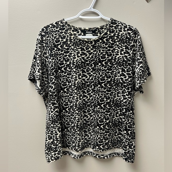 Alia Women’s Vintage Cheetah Print T Shirt - Picture 1 of 3
